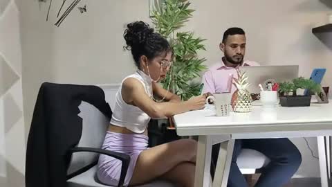 pineappleflipped online show from June 25, 5:28 pm