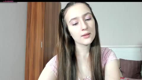 Snapshot of pingviluly chatting on September 22, 6:37 am pingviluly online show from September 22, 6:37 am