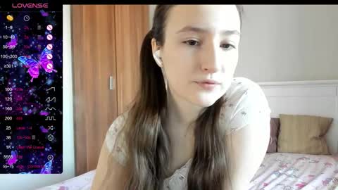 Snapshot of pingviluly chatting on October 25, 6:32 am pingviluly online show from October 25, 6:32 am