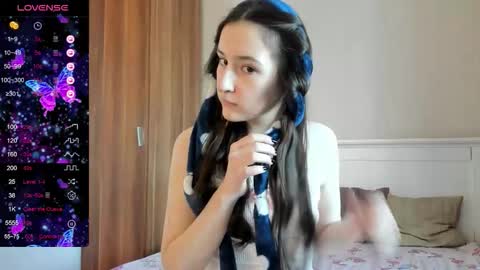 Snapshot of pingviluly chatting on November 16, 7:03 am pingviluly online show from November 16, 7:03 am