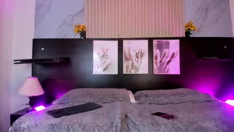 pink_as online show from March 6, 5:53 pm