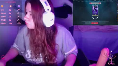 Snapshot of pink_girl0n chatting on January 5, 6:44 pm Kitty online show from January 5, 6:44 pm