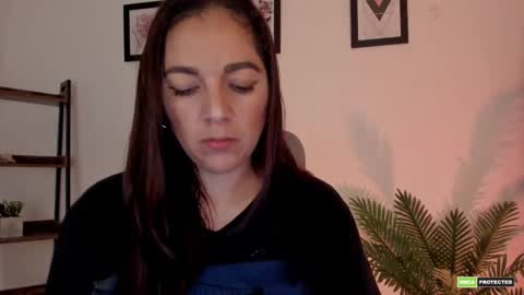 Snapshot of pink_kitten_ chatting on December 5, 12:58 pm Eli online show from December 5, 12:58 pm