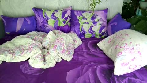 Snapshot of pink_light chatting on November 7, 2:44 am Tatyana online show from November 7, 2:44 am