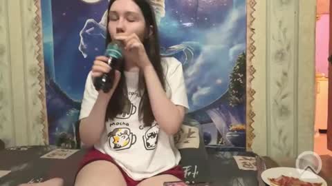 Snapshot of pink_pikachu_ chatting on November 21, 7:01 pm Pikachu pika online show from November 21, 7:01 pm