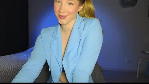 Snapshot of pink_rosee_ chatting on October 10, 3:38 am online show from October 10, 3:38 am