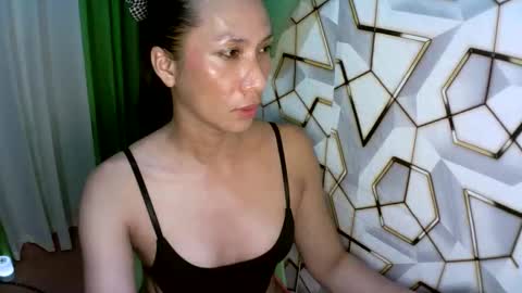 Snapshot of pink_ugbugan chatting on January 13, 12:38 am pink_ugbugan online show from January 13, 12:38 am