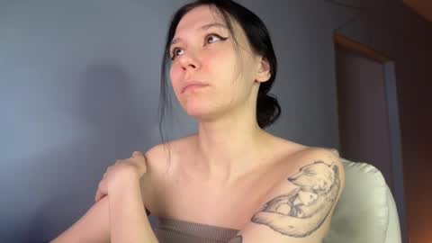 pinkdollylovv online show from April 29, 7:53 pm