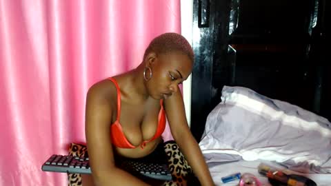 pinkdomina01 online show from July 22, 8:33 pm