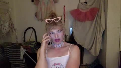 Snapshot of pinkfag chatting on February 12, 7:02 pm pinkfag online show from February 12, 7:02 pm