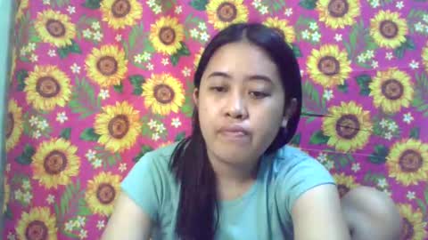 Snapshot of pinkish_shine chatting on February 8, 1:01 pm Hi its me shine online show from February 8, 1:01 pm