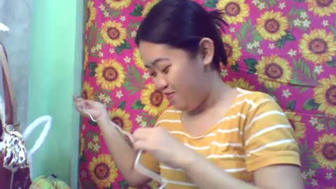 Snapshot of pinkish_shine chatting on February 10, 5:14 am Hi its me shine online show from February 10, 5:14 am