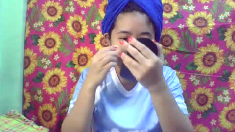 Snapshot of pinkish_shine chatting on February 11, 5:05 am Hi its me shine online show from February 11, 5:05 am