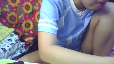 Snapshot of pinkish_shine chatting on February 11, 8:15 am Hi its me shine online show from February 11, 8:15 am