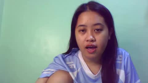 Snapshot of pinkish_shine chatting on February 11, 4:24 pm Hi its me shine online show from February 11, 4:24 pm