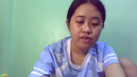 Snapshot of pinkish_shine chatting on February 12, 4:44 am Hi its me shine online show from February 12, 4:44 am