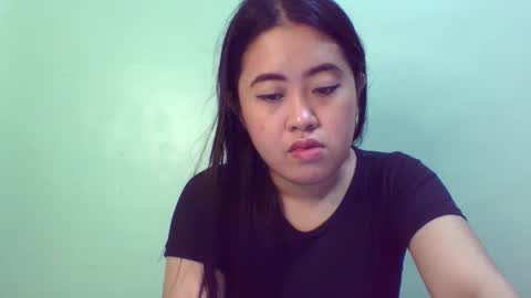 Snapshot of pinkish_shine chatting on February 12, 11:18 am Hi its me shine online show from February 12, 11:18 am