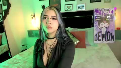 Snapshot of pinkk_demon chatting on July 3, 3:51 pm PINKK online show from July 3, 3:51 pm