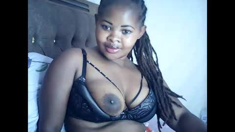 pinkkitty001 online show from June 9, 8:04 am