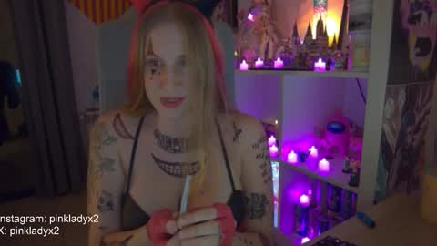 pinkladyx2 online show from October 30, 11:16 pm