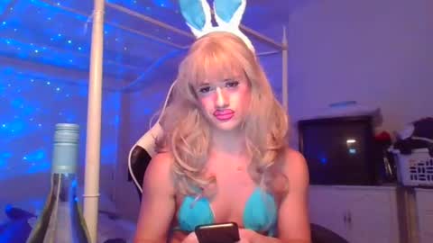 Snapshot of pinkpillbambi chatting on January 29, 12:54 am pinkpillbambi online show from January 29, 12:54 am