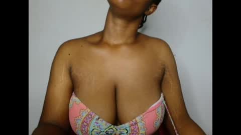 Snapshot of pinkxsugar chatting on May 16, 12:07 am pinkxsugar online show from May 16, 12:07 am