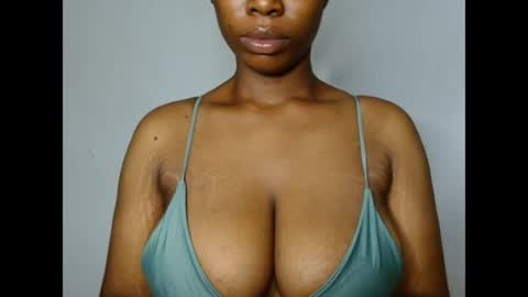Snapshot of pinkxsugar chatting on June 6, 5:06 pm pinkxsugar online show from June 6, 5:06 pm