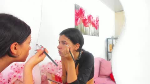 pinky_f00x online show from June 5, 8:03 pm