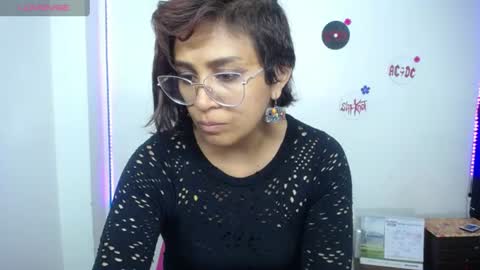 Snapshot of pinky_pinky_ chatting on June 21, 12:57 am VIOLETA LOPEZ online show from June 21, 12:57 am