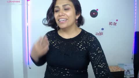 Snapshot of pinky_pinky_ chatting on July 6, 12:51 am VIOLETA LOPEZ online show from July 6, 12:51 am