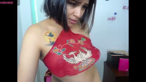 Snapshot of pinky_pinky_ chatting on July 27, 12:06 am VIOLETA LOPEZ online show from July 27, 12:06 am
