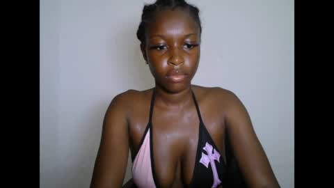 pinkykiki_247 online show from April 28, 2:27 am