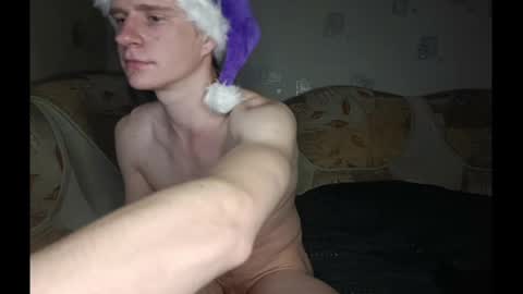 Snapshot of pinochetti chatting on January 1, 12:11 am Incubus online show from January 1, 12:11 am