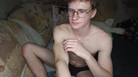 Snapshot of pinochetti chatting on January 7, 12:24 am Incubus online show from January 7, 12:24 am