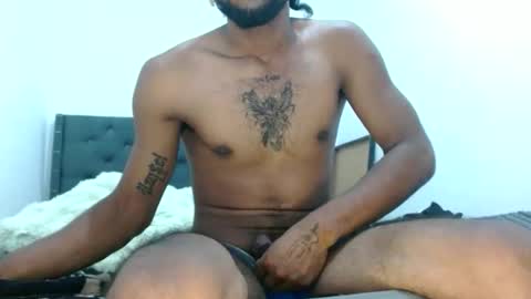 pinocho__ online show from April 18, 8:09 pm