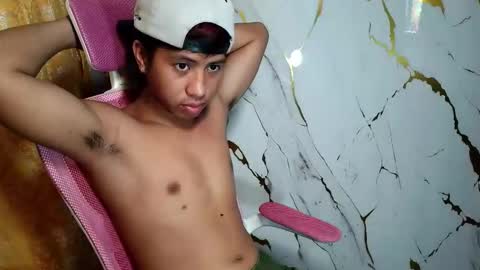 Snapshot of pinoy_fuckboyxxx chatting on June 9, 5:41 am pinoy_fuckboyxxx online show from June 9, 5:41 am