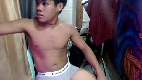 Snapshot of pinoy_shyboy69 chatting on July 3, 12:28 am pinoy_shyboy69 online show from July 3, 12:28 am