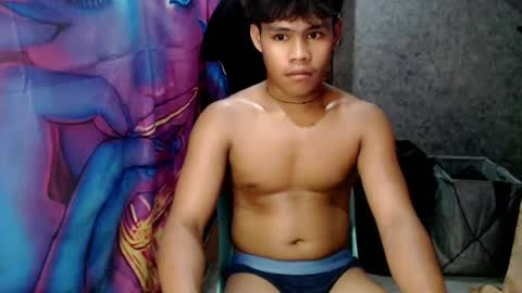 Snapshot of pinoy_shyboy69 chatting on July 22, 5:38 pm pinoy_shyboy69 online show from July 22, 5:38 pm