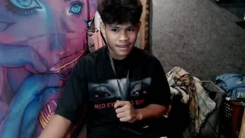 Snapshot of pinoy_shyboy69 chatting on August 4, 4:20 pm pinoy_shyboy69 online show from August 4, 4:20 pm