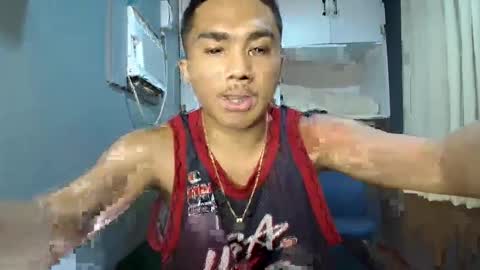 Snapshot of pinoyadriannexxx chatting on November 14, 11:53 am Adrianne online show from November 14, 11:53 am