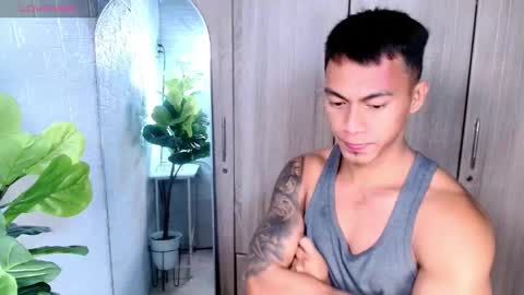 ethan online show from April 25, 6:38 pm