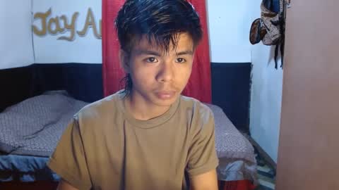 Snapshot of pinoymonstercock_xx chatting on January 8, 2:25 am WIN WIN JAY AR online show from January 8, 2:25 am