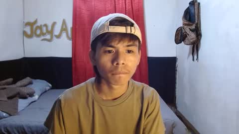 Snapshot of pinoymonstercock_xx chatting on January 8, 9:42 am WIN WIN JAY AR online show from January 8, 9:42 am