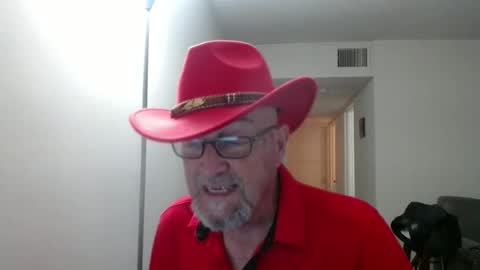 Snapshot of pipewizard chatting on October 22, 11:04 pm pipewizard online show from October 22, 11:04 pm