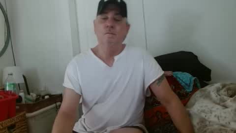 Snapshot of pirate334 chatting on May 16, 3:55 pm pirate334 online show from May 16, 3:55 pm