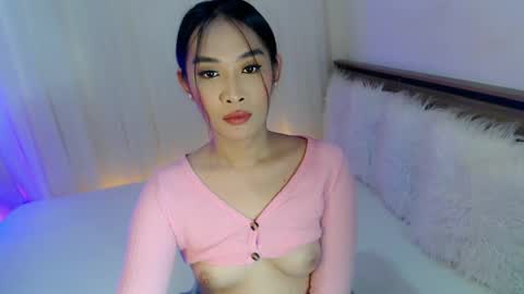 Snapshot of piroulita chatting on December 24, 6:22 am Ari online show from December 24, 6:22 am