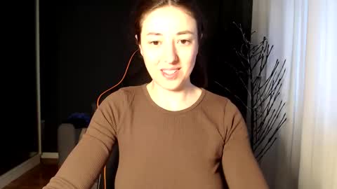 piscesgirl06 online show from February 2, 5:39 am