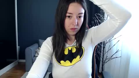 piscesgirl06 online show from April 28, 4:39 am