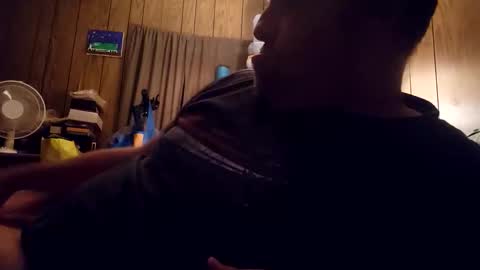 Snapshot of pittbull45 chatting on October 24, 3:47 am Eric online show from October 24, 3:47 am