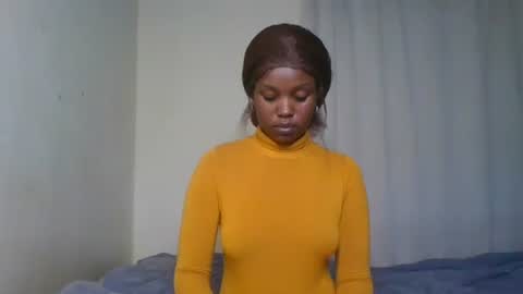 Snapshot of pixie_roman chatting on December 23, 4:50 pm Majesty online show from December 23, 4:50 pm